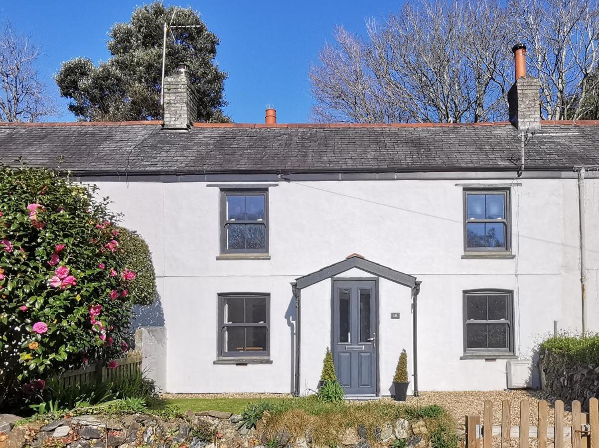Charlestown Cottage, Woodburner, Gardens & Parking Екстериор снимка