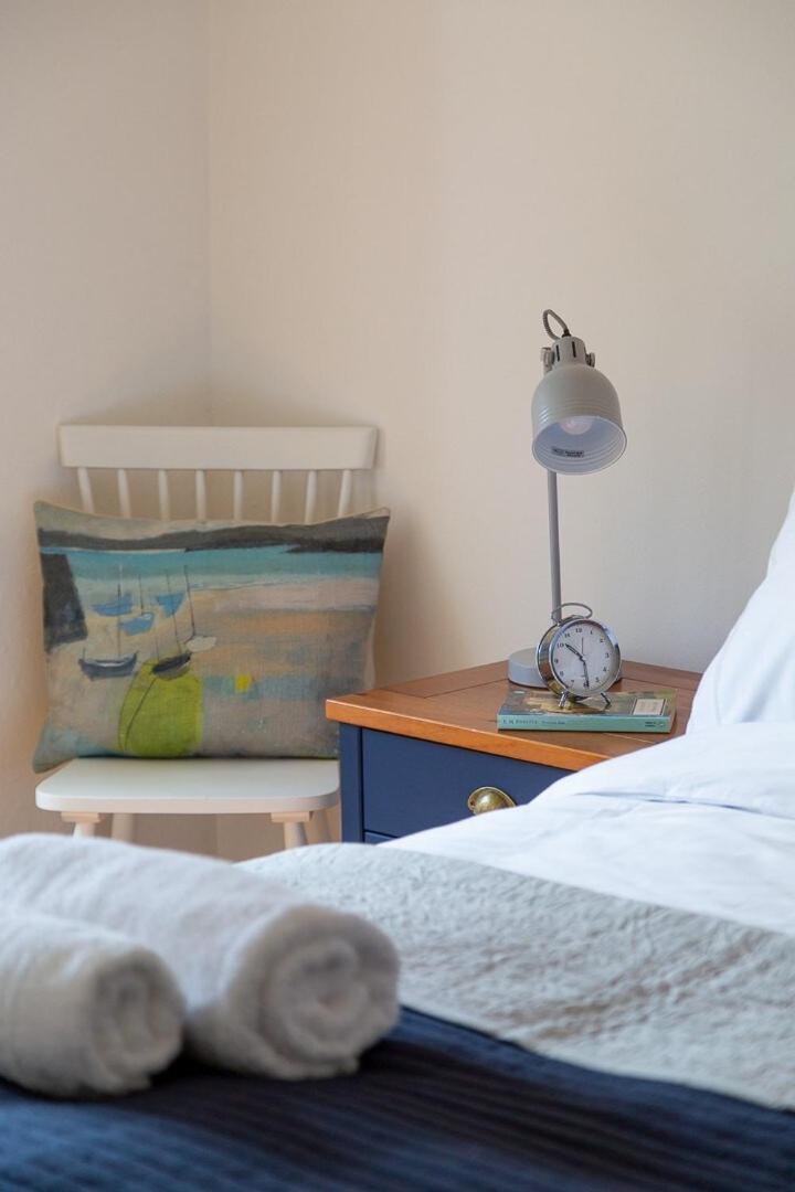Charlestown Cottage, Woodburner, Gardens & Parking Екстериор снимка