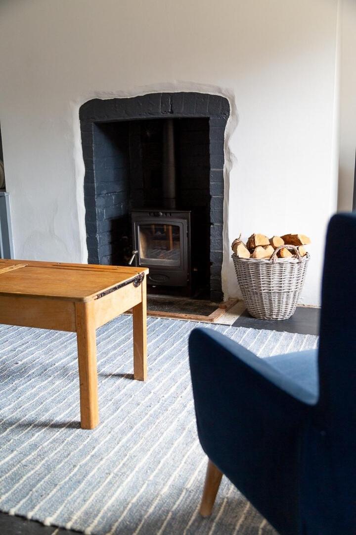 Charlestown Cottage, Woodburner, Gardens & Parking Екстериор снимка