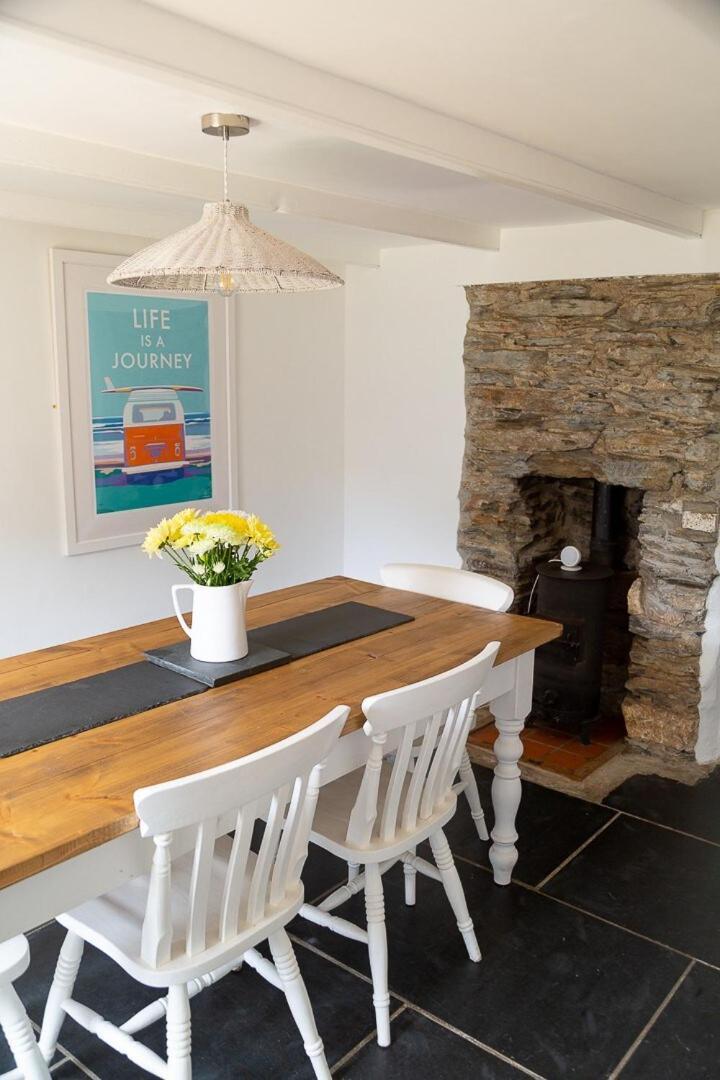 Charlestown Cottage, Woodburner, Gardens & Parking Екстериор снимка